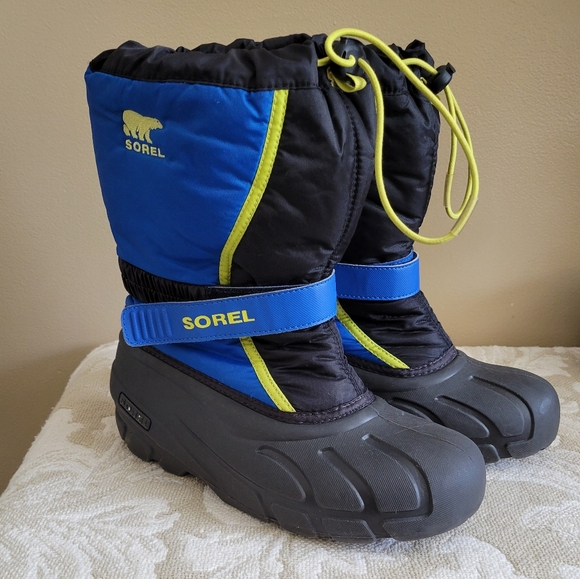Sorel Blue and Black Winter Boots - Picture 2 of 6